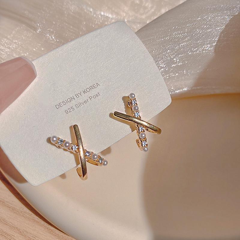 Cercei Lungi Coreeni cu Ciucuri și Perle - Cercei Eleganți de Lux pentru Femei