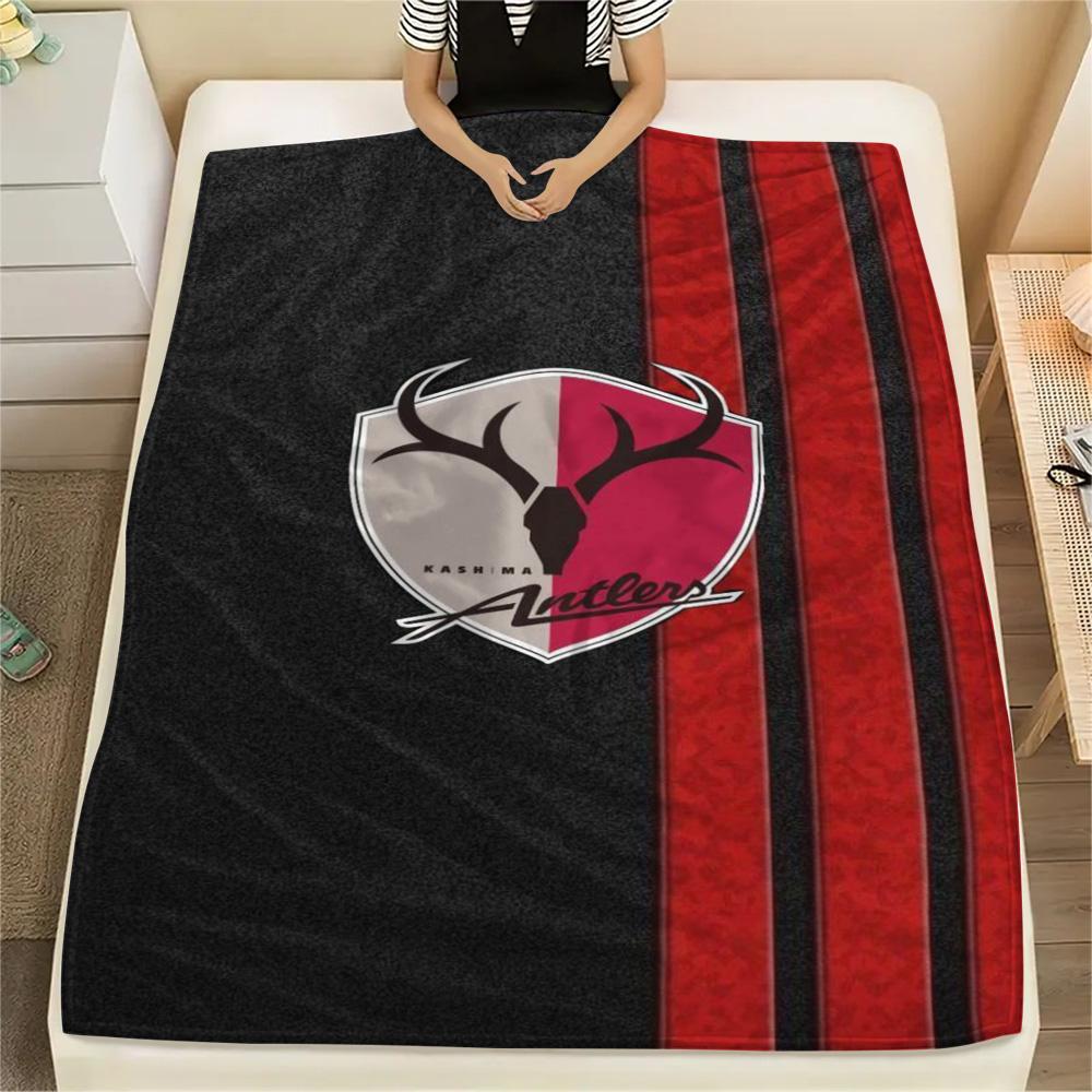 1Pc Kashima Antlers Print Flannel Blanket High Quality Warm Comfortable Cover for All Seasons Perfect for Gifts Home Decor