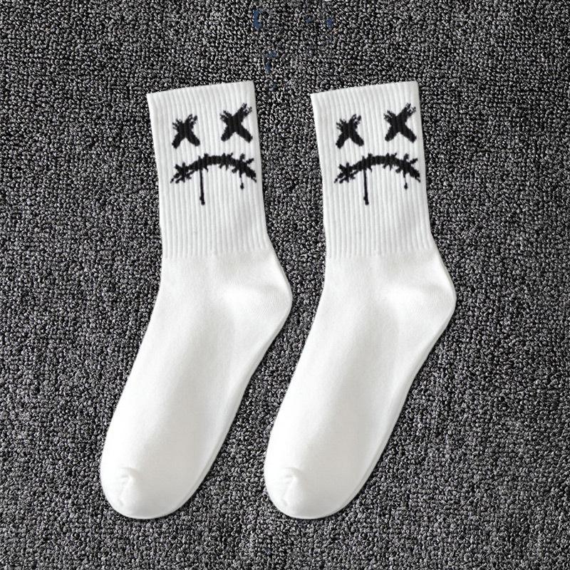 Calzini Sportivi Taglie Forti Faccia da Fantasma: Calzini Lunghi da Basket Bianchi e Neri per Uomo e Donna, Perfetti per Autunno e Inverno.
