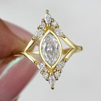Huitan Mode Contracted Vrouwen Geometrische Ringen Gouden Kleur Markies Kristal CZ Trendy Trouw Verlovingsring Sieraden
