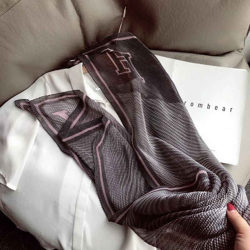 

Корейский плиссированный тонкий шарф для женщин, солнцезащитная шаль двойного назначения, осенне-зимний шарф, весенний шарф из марли нового стиля для моды 150*70cm