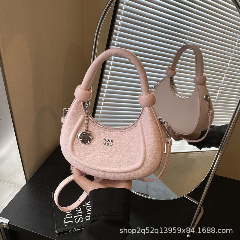 Niche design bag women's new trendy popular versatile messenger bag portable crescent bag