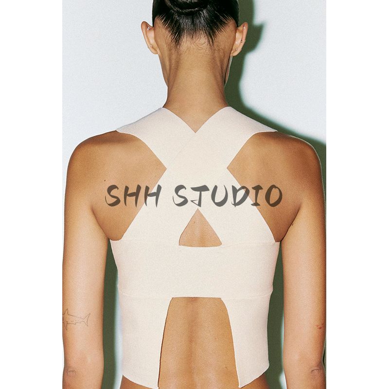 Summer New Product Women's Clothes French Style Design Back Slit Knitted round Neck Sleeveless Short Top 3646008