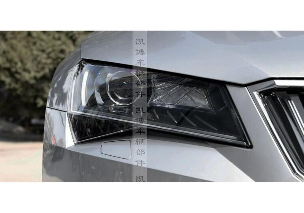 Transparent Headlight Cover for 2016-2018 Skoda Superb Models