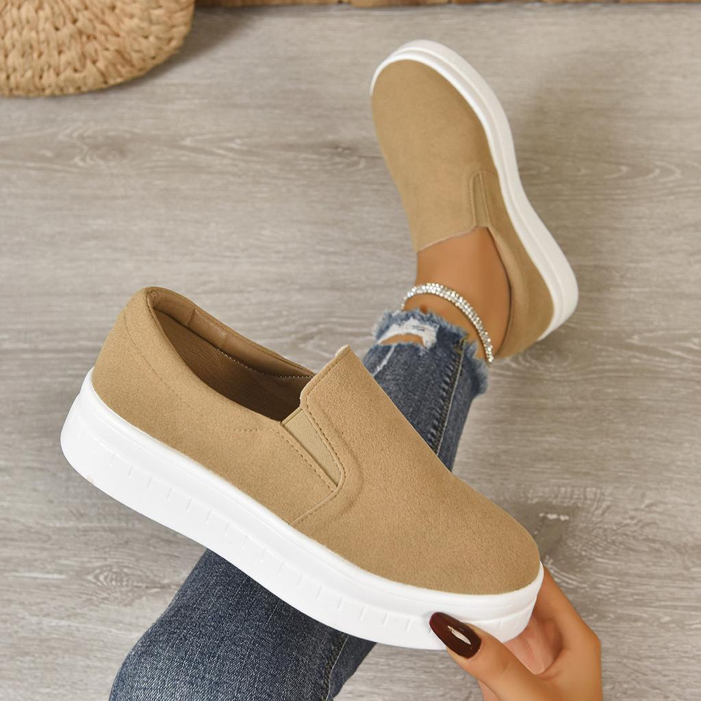 Women's Wide Width Platform Slip-On Sneakers - Round Toe Casual Skate Shoes for Fall, Chunky Sole Fashion Shoes