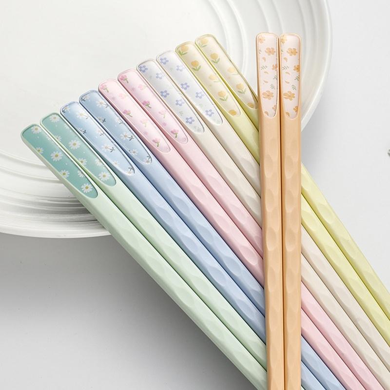 Colorful Fiberglass Chopsticks 5 Pairs Dishwasher Safe BPA Free Non-slip Reusable for Home Kitchen Dining