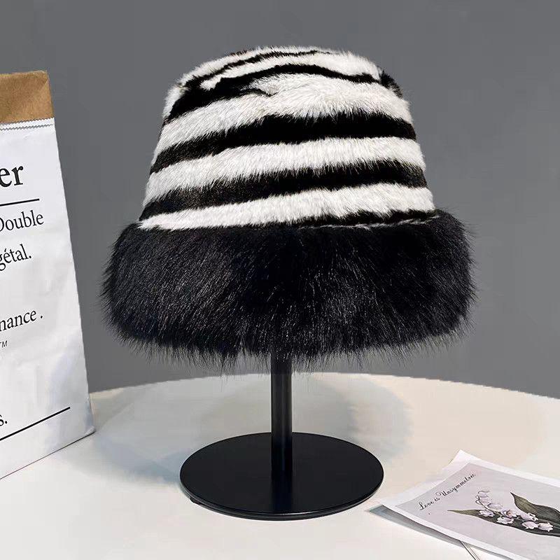 Women's Hat New Striped Plush Thickened Warm Hat Winter Casual Fashion Fisherman Hat Bucket Hat Women's