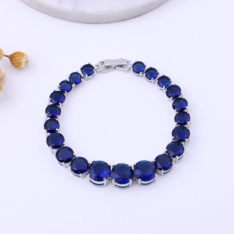 Náramek se zirkony postupné velikosti s měděnou platinou a drahokamy, ručně vyráběné kulaté barevné šperky.