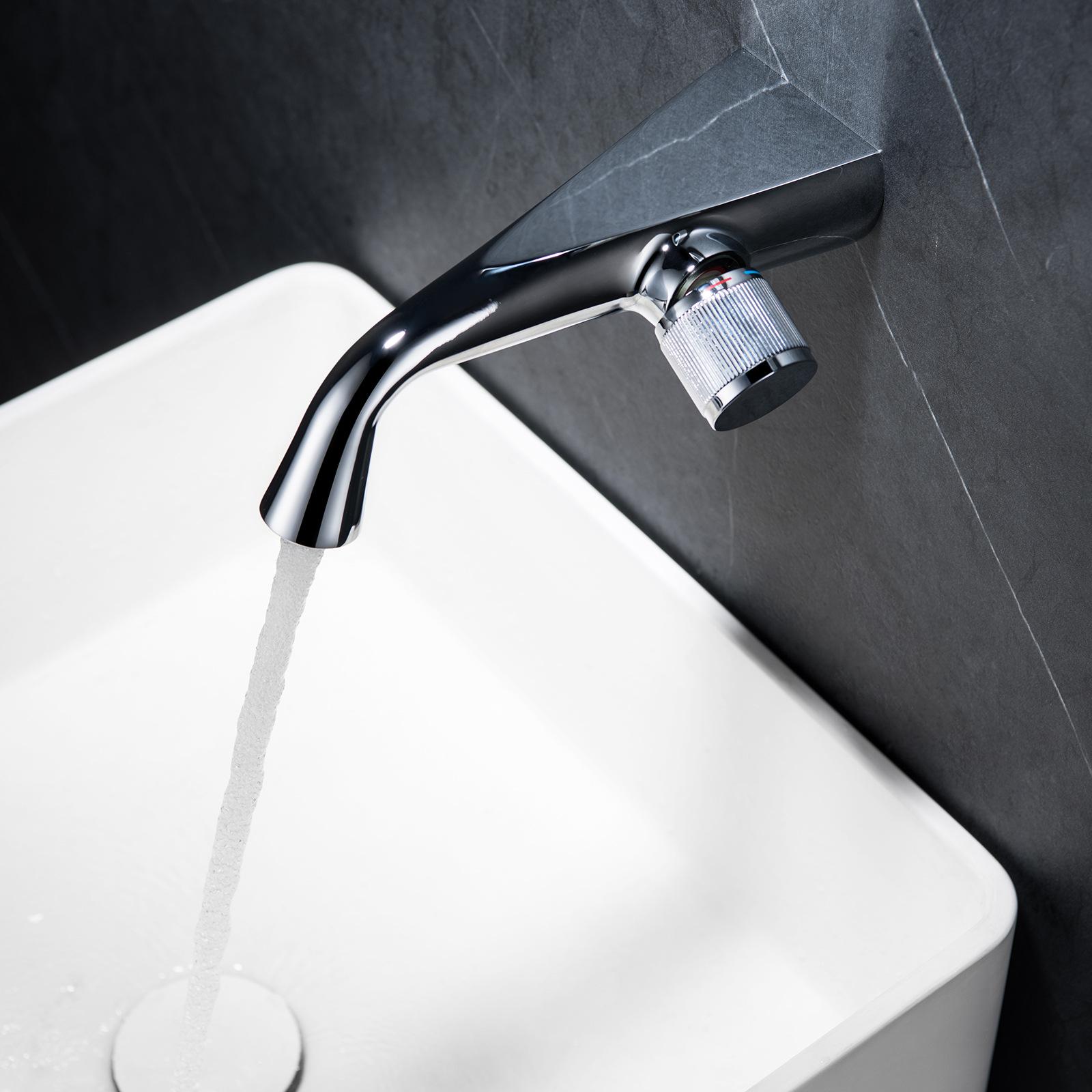 

Tuqiu смеситель для ванной комнаты с латунной щеткой, настенный, золотой смеситель для раковины, латунный смеситель для мойки, кран для горячей и холодной воды