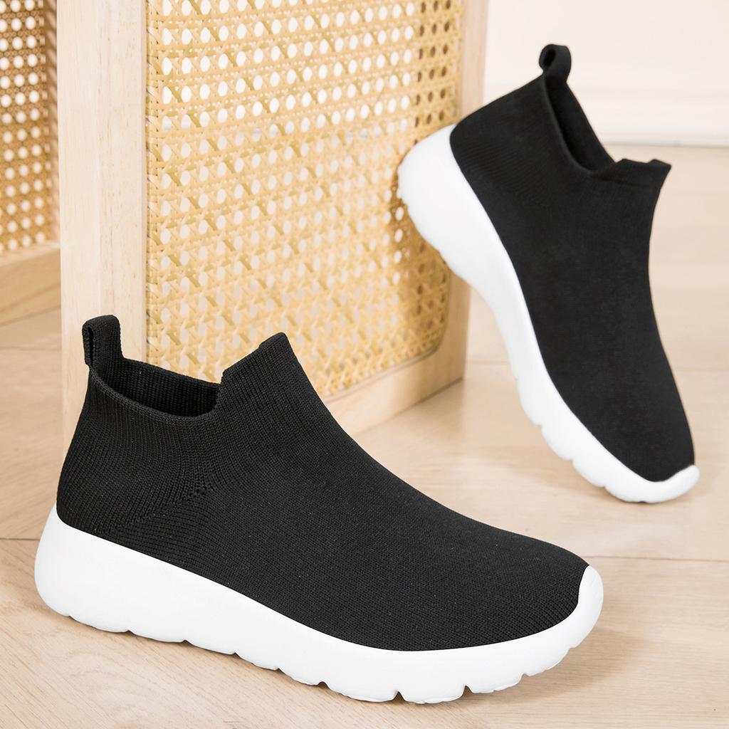 Supply large size women's shoes, fly-woven breathable and lightweight soft-soled casual shoes, sports shoes, running shoes