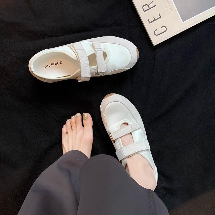 Cowhide version of grape mother with the same water drop hollow double Velcro color matching ballet Mary Jane shoes women's casual sports shoes