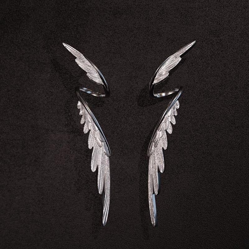 Retro New Trendy Exaggerated Punk Metal Angel Wings Pendant Hook Earrings for Women Simple Geometry Earring Party Jewerly Gift