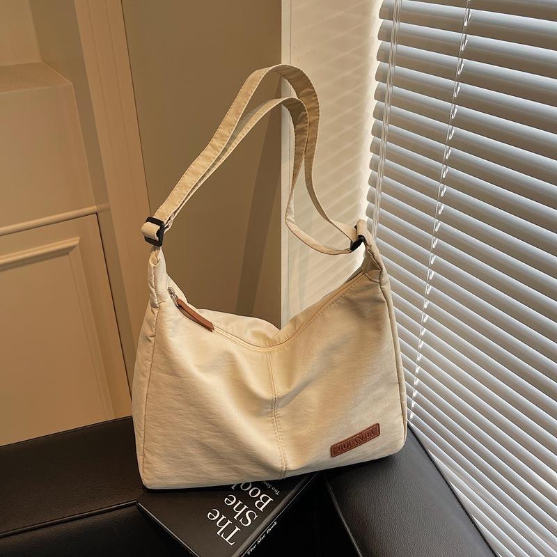 Large Capacity Bag Women's Spring and Summer New Shoulder Messenger Bag Casual Versatile Class Tote Bag