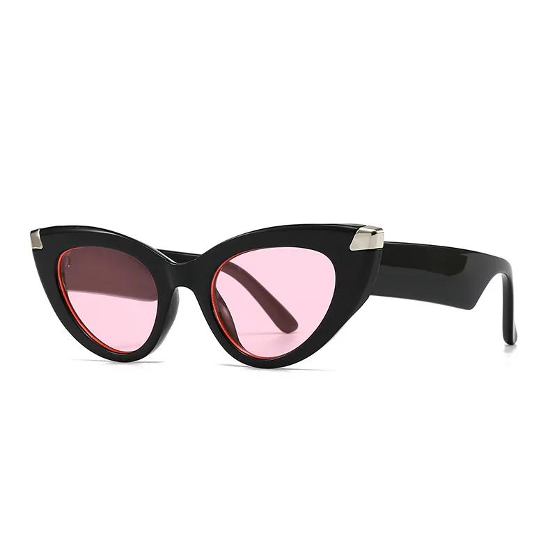 Luxury Brand Designer Vintage Cat Eye Big Frame Sunglasses Women For Female Sun Glasses Punk Rivet Popular Outdoor Shades UV400