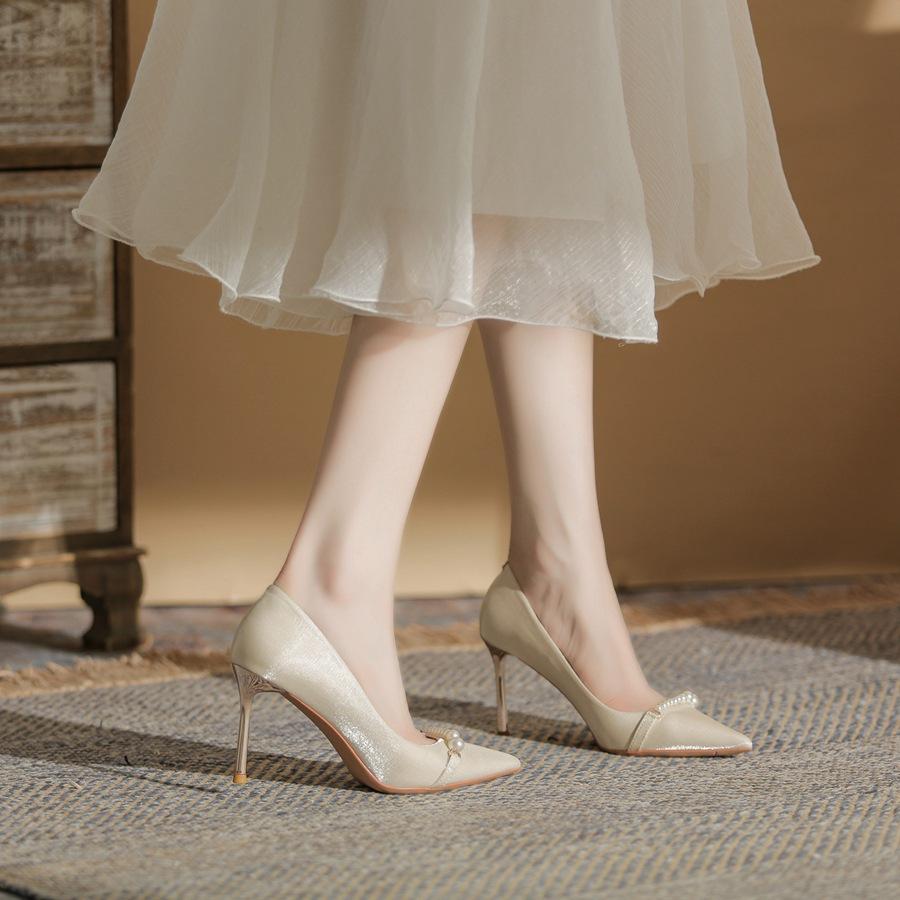 83113 high-heeled wedding shoes women's 2025 new pointed bridal shoes French pearl bridesmaid shoes stiletto shoes
