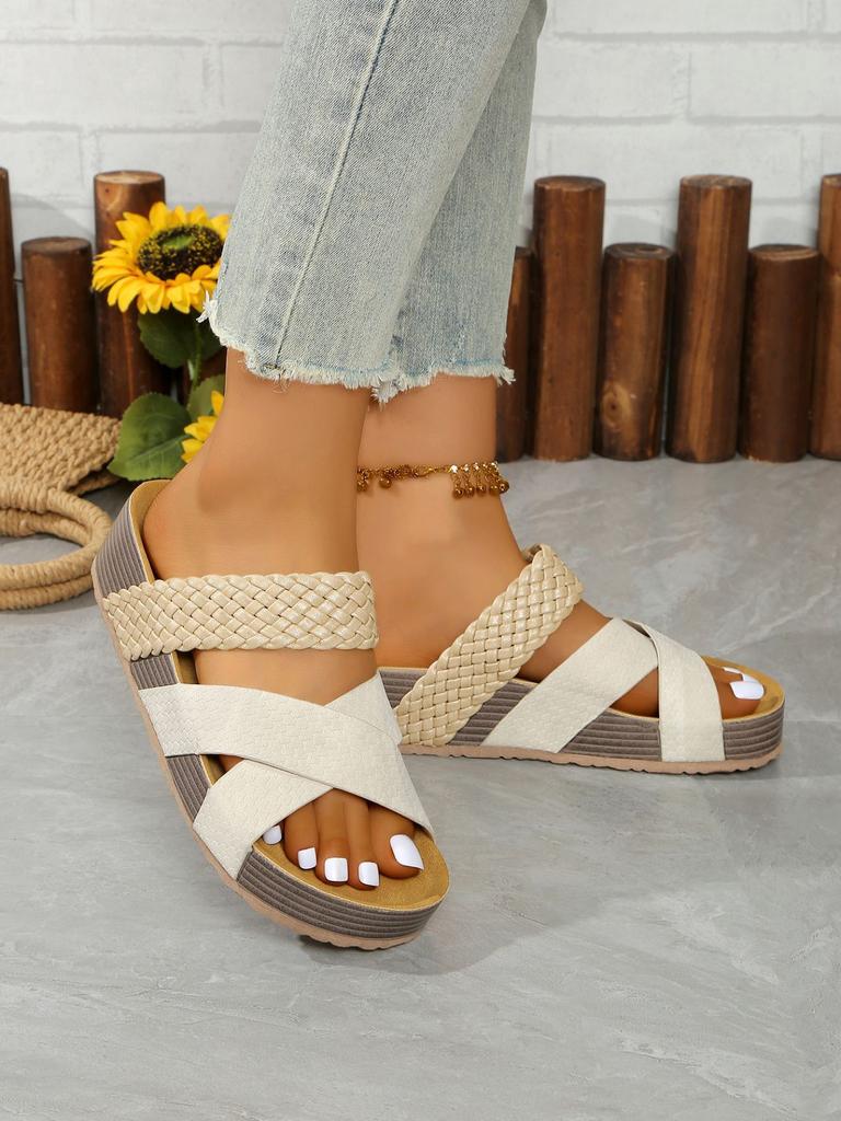 European and American Large Size 2025 New Women's Shoes, Fashionable Beach Platform Women's Slippers, Casual Slope Heel Women's Shoes Tide