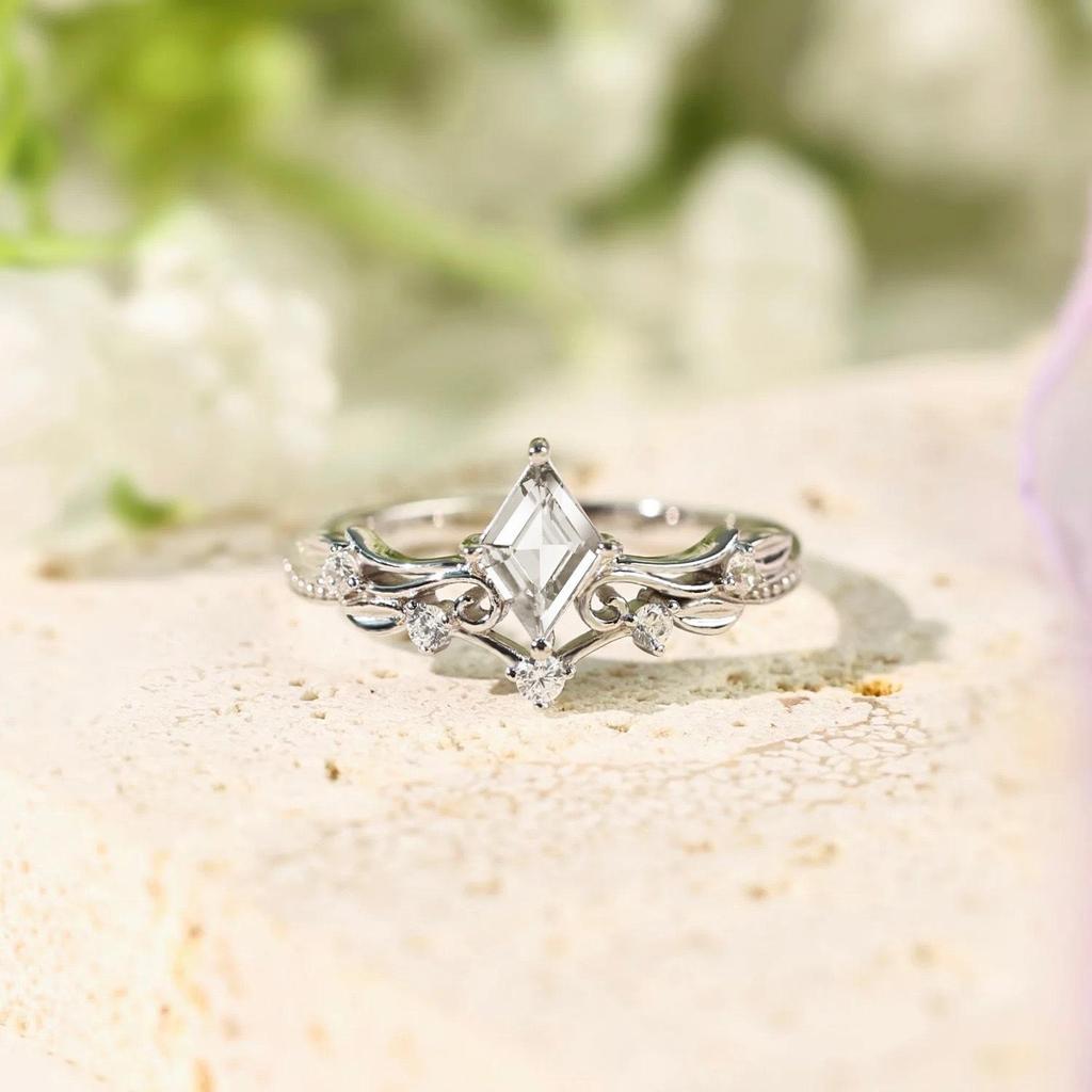 S925 Sterling Silver Rhombus Zirconia Flower Vine Ring for Women - High-end European and American Style.