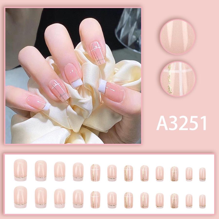 

Chic French Glitter Short Nail Stickers - Gentle & High-Grade Whitening Set (24 Pieces)