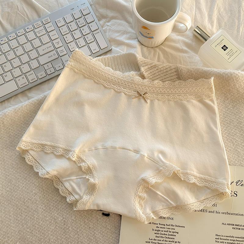 

Ladies Spring and Autumn Lace Pure Cotton 10A Antibacterial Extended Crotch 2 in 1 Flat Angle Safety Briefs L тілесний