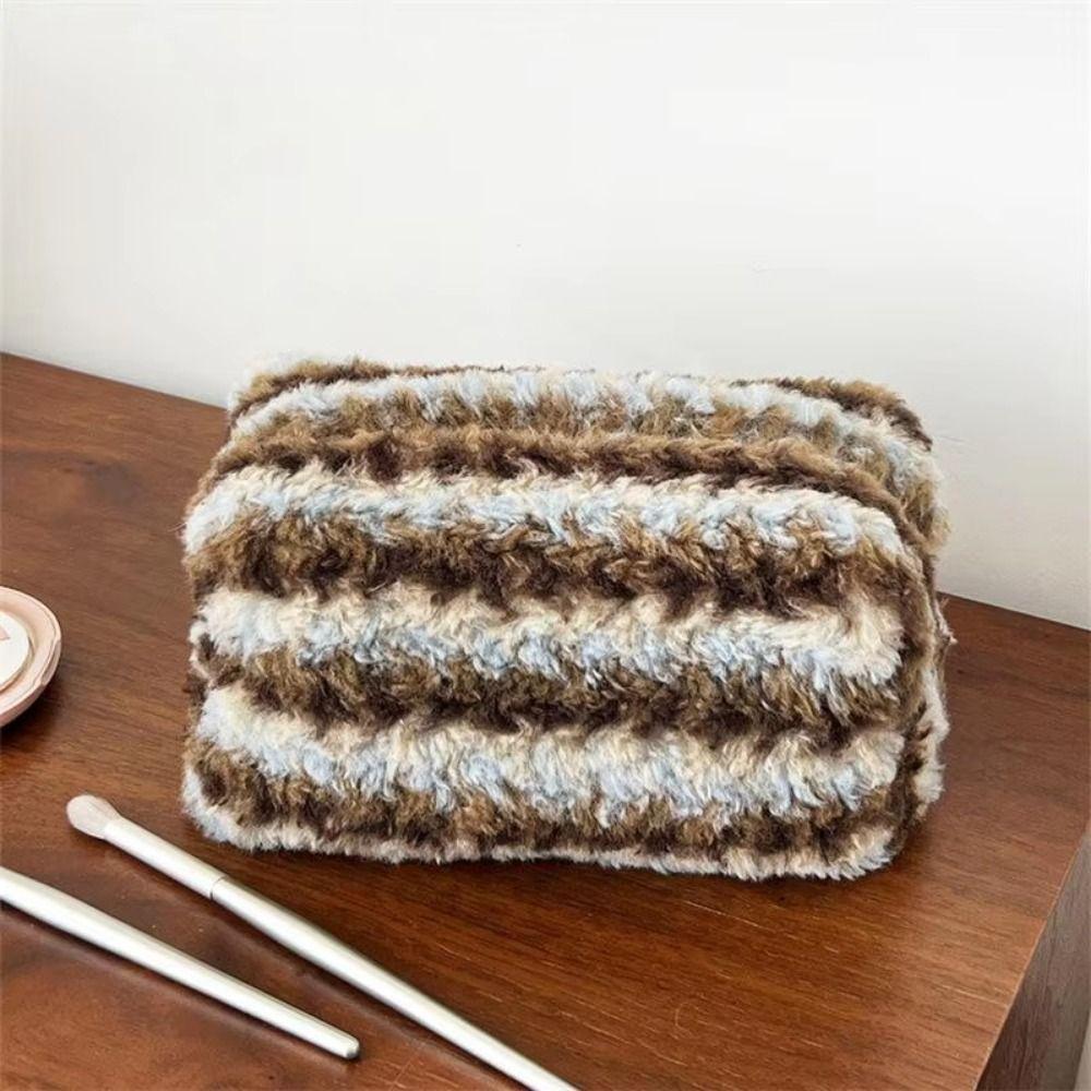 Large Capacity Plush Striped Makeup Bag Vintage Make Up Organizer Women's Cosmetic Bag  Daily Use