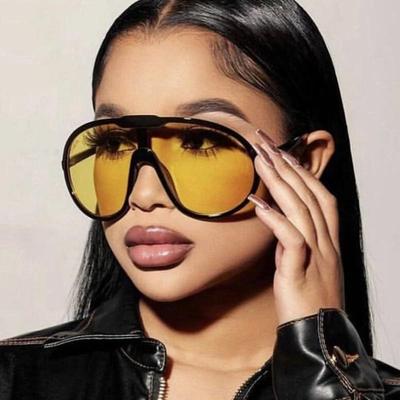 Fashion Vintage One Piece Sunglasses For Women Men Yellow Oversized Sun Glasses Female Shades UV400 Eyeglasses