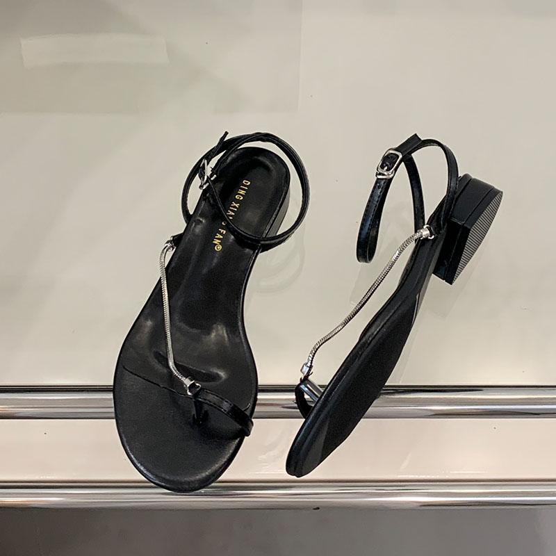 Fashion New 2025 Fashion Metal Chain Footwear Shallow Women Flats Sandals Shoes Round Toe Ladies Flats Sandals Shoes Female Flip Flops