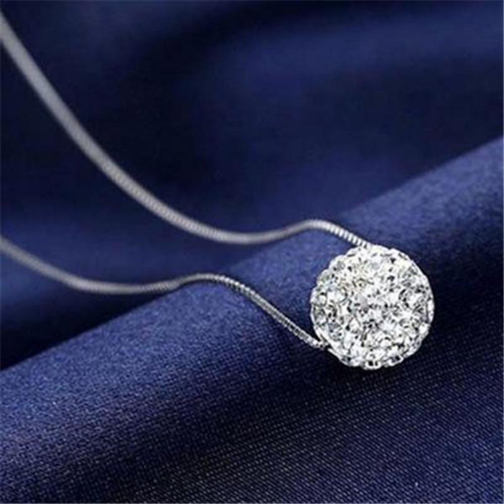 Damen-Halskette mit modischem Kugel-Anhänger