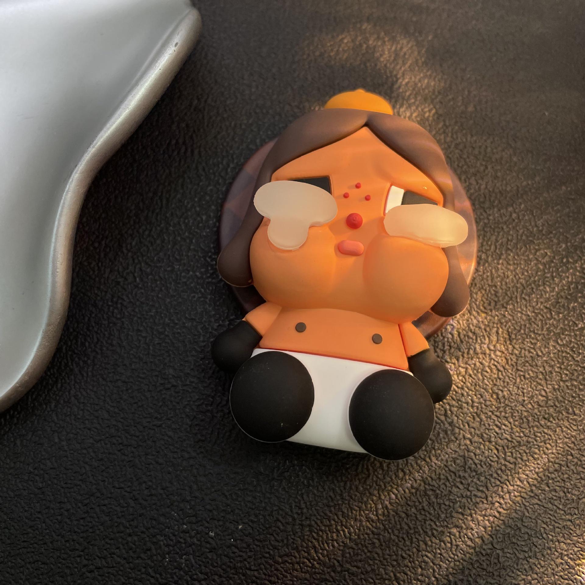 

Hobby 3D Magnetic Doll Stand for MagSafe Phones – Strong Desktop Holder for Men and Women