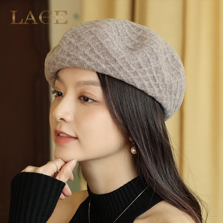 

Women s Elegant Japanese Beret: Versatile Octagonal Painter Hat for Spring, Autumn & Winter Fashion One Size (55-59cm) чорний