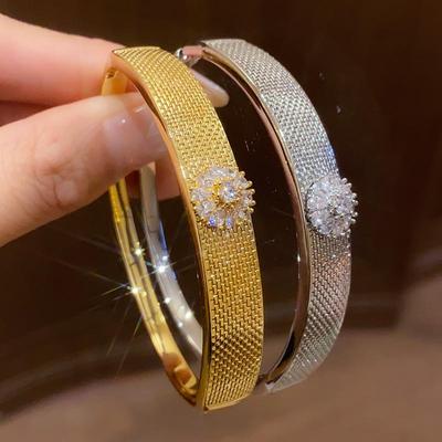 18K Gold Plated Zircon Flower Bangle: Elegant, Versatile Bracelet for Women