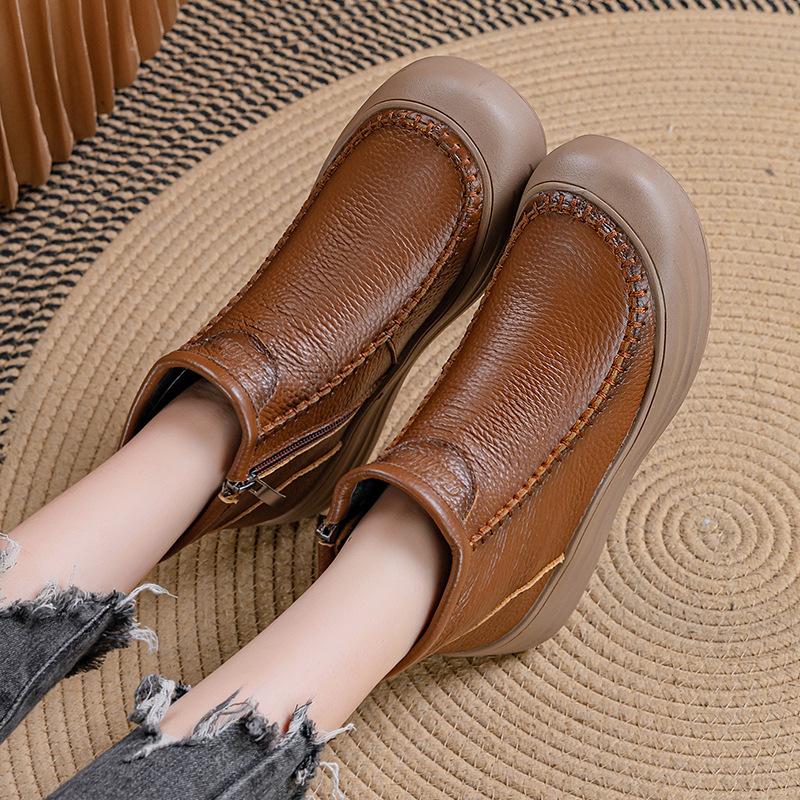 

Осень новые кожаные на мягкой подошве на плоской подошве ретро удобные короткие ботинки нескользящие Мартин с круглым носком одинарные ботинки 41