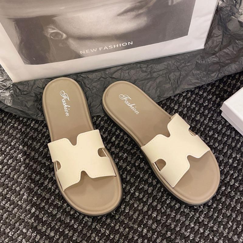Flat-bottomed Slippers for Women's Outer Wear Summer New High-end Soft-bottomed Retro Beach Beautiful One-word Small Cool Slippers