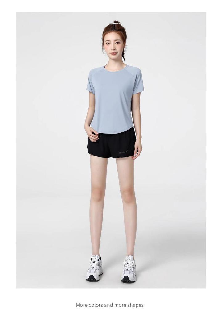 Plus Size Quick-Dry Loose Fit Yoga & Sports Suit: Elastic Short Sleeve T-Shirt & Shorts