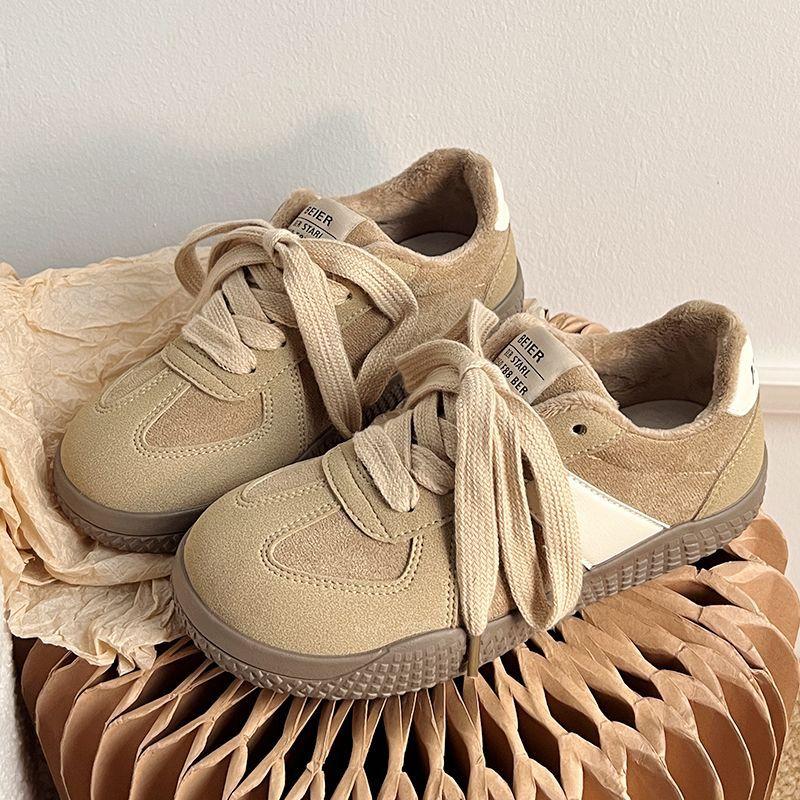 New Chinese Style 2025 Autumn and Winter New Warm Cotton Shoes Round Toe Retro Versatile Fleece Board Shoes Casual Moral Training Shoes for Women