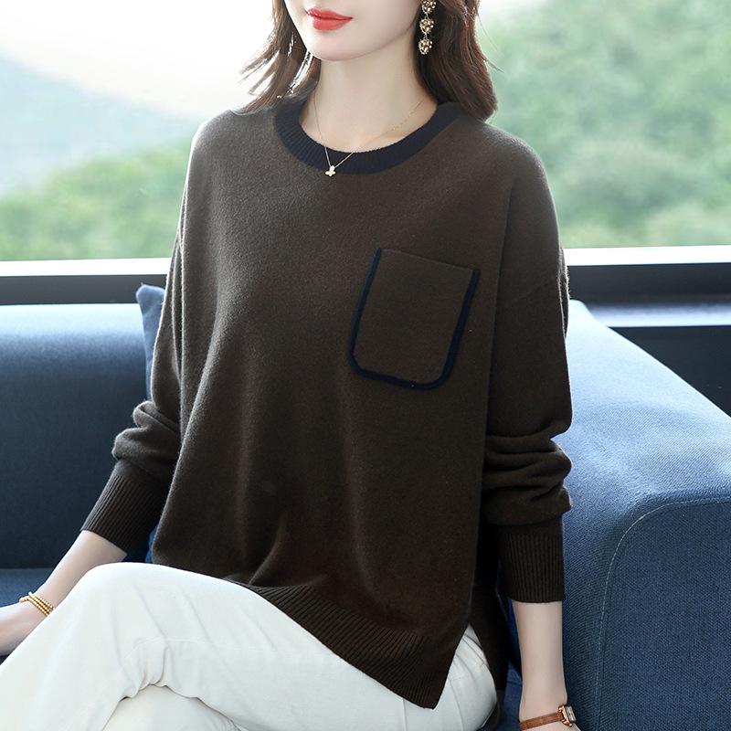 Women's Loose Pure Wool Sweater: Thickened Autumn/Winter, Round Neck, Single Pocket, Stylish Middle-Aged Mother's Knitwear.