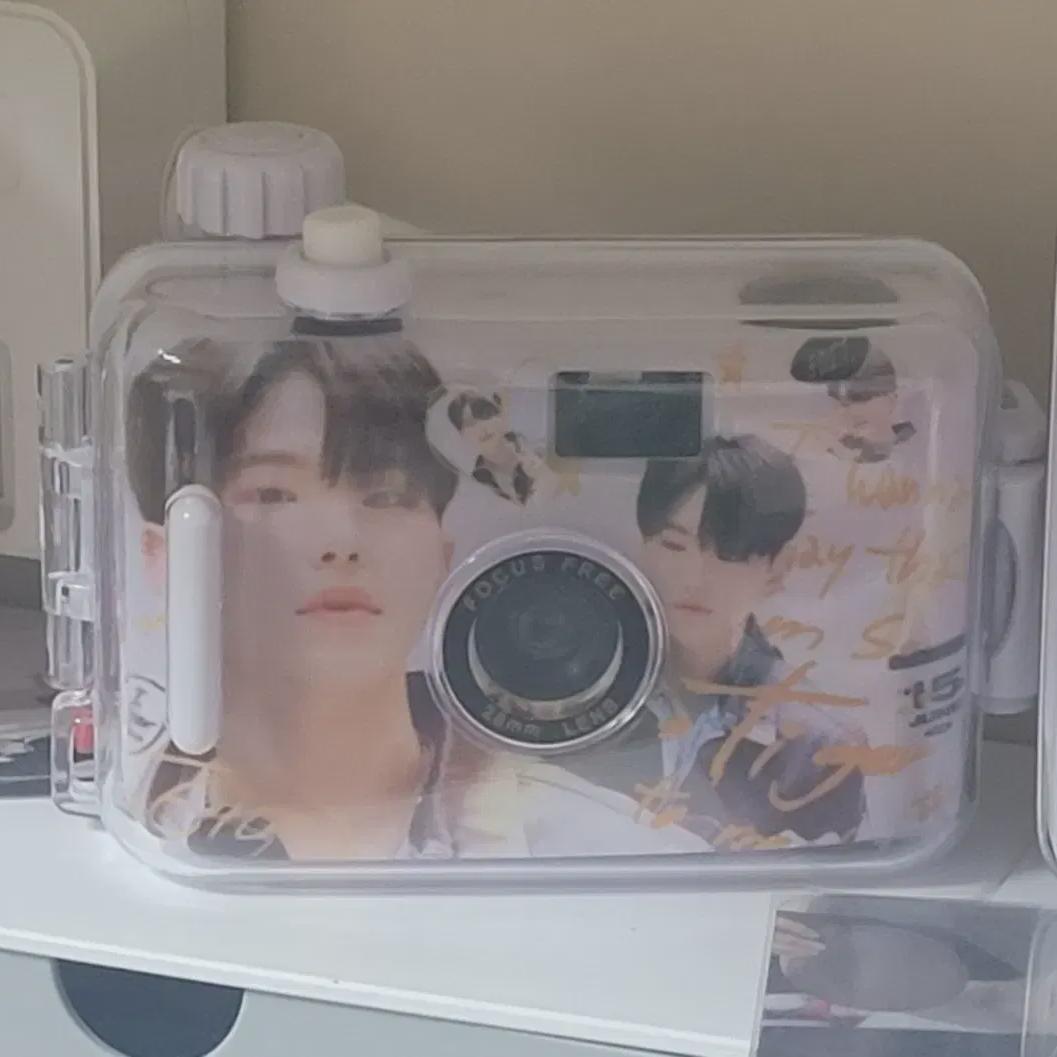 

Seventeen Hoshi Film Camera