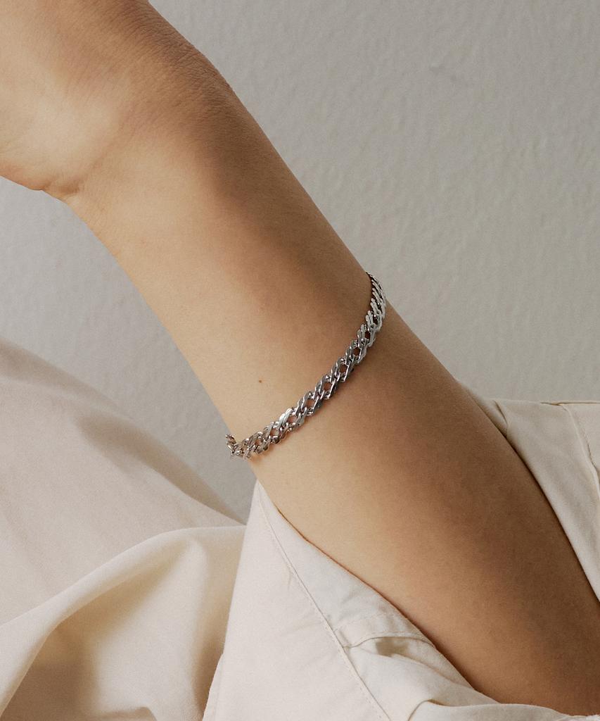 Silvertag Stb-26Ss2 Dual Curve Link Chain Bracelet