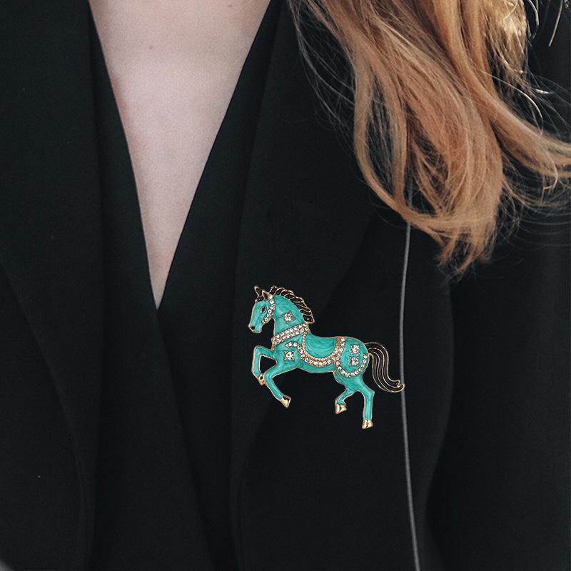1Pc Horse Brooch Cartoon Alloy Cute Rhinestone Gift Pin Enamel