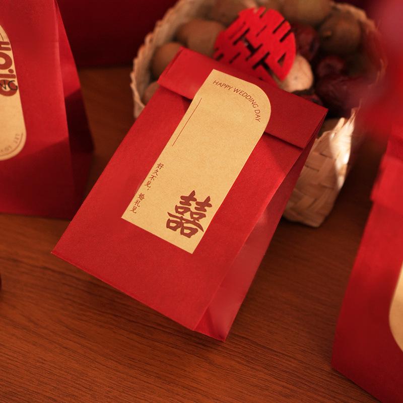 Douyin Chic Candy Gift Box: Retro Chinese Wedding Engagement Red Kraft Bag
