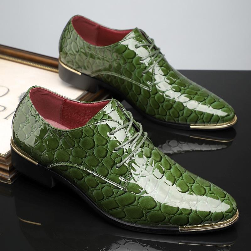 

20252025 Популярные повседневные кожаные туфли большого размера для деловых людей с мягкой подошвой в британском стиле с острым носком для свадьбы и жениха 39 зелёный