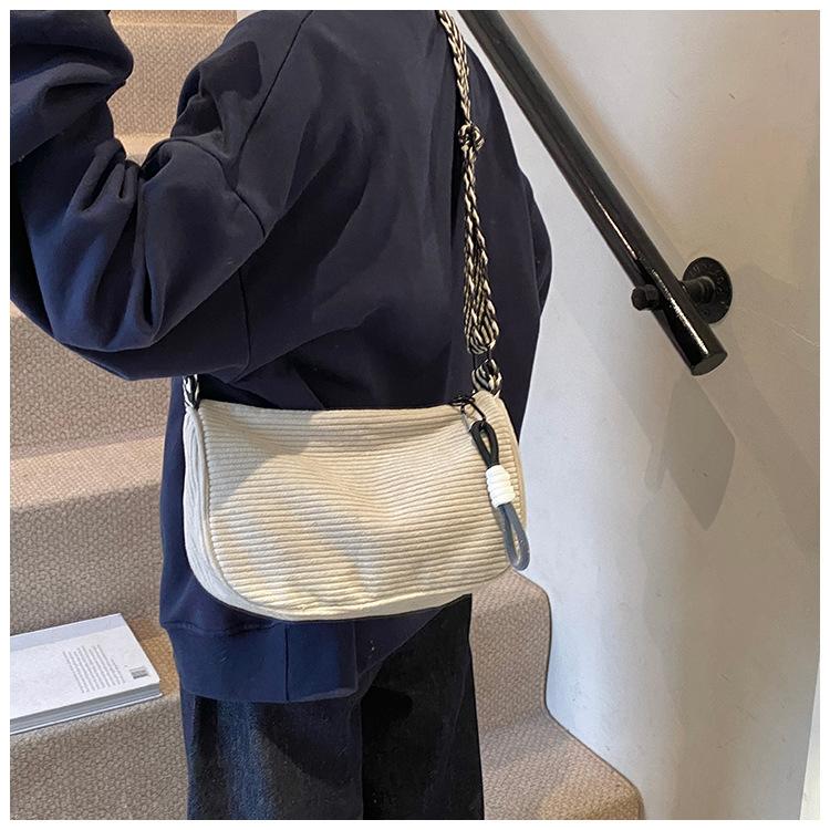 

New Women s Bag, Corduroy Pillow Bag Beauty. білий