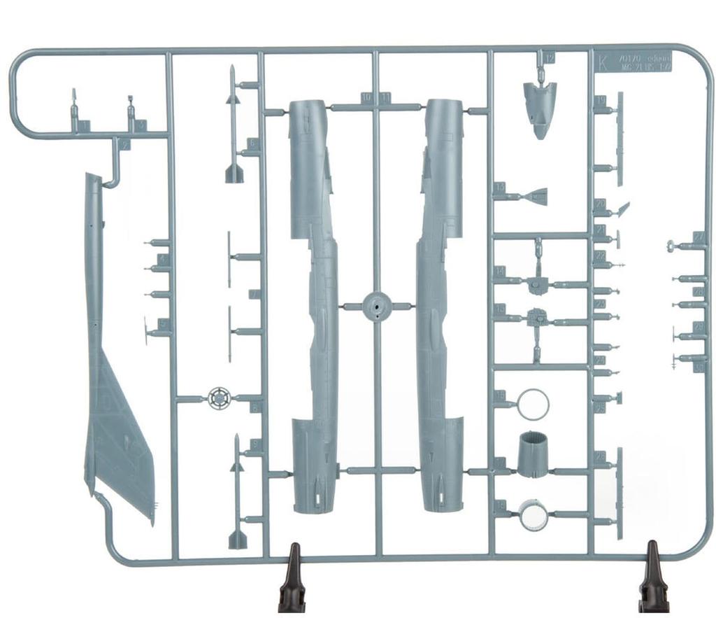 Eduard 1/72 Profipack MiG-21bis Plastic Model Kit EDU70146 (Airplane)