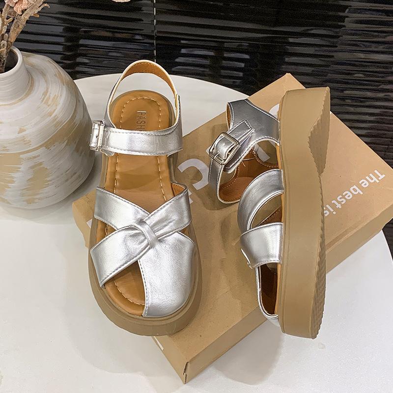 

Лето 2025 новые удобные и модные сандалии на платформе-маффине женские повседневные римские с ремешком на щиколотке женская обувь 40 серебряный