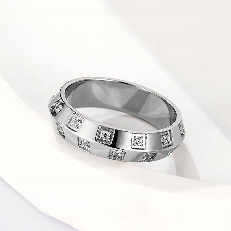 Bague Soucoupe Volante Diamant Cube de Sucre Luxe Léger pour Femme Bague Haut de Gamme Niche Tempérament Polyvalente Bague d'Index