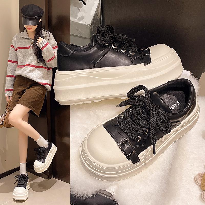 Niche high-end sense versatile thick-soled height-increasing muffin shoes children's 2025 spring and autumn new popular casual board shoes