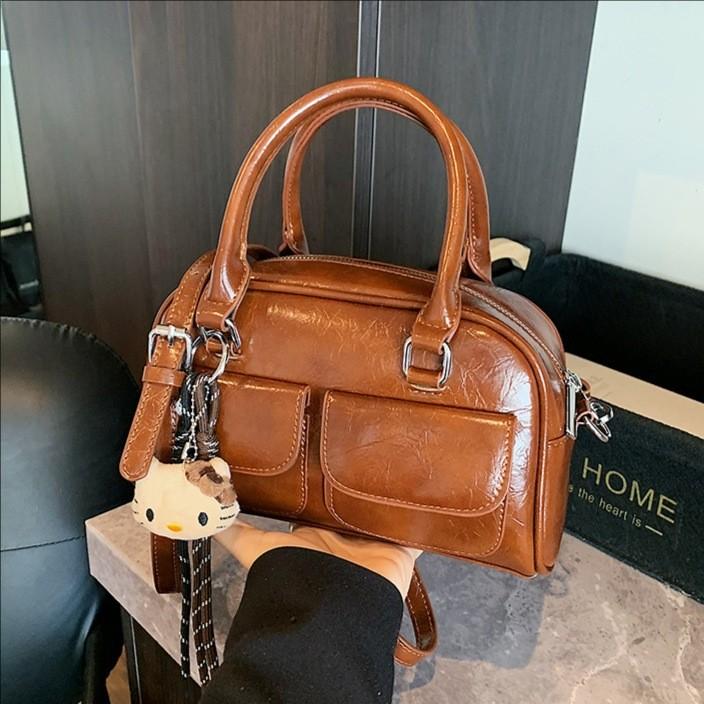 Retro Bowling Bag Handbag Pu Material With Zipper Closure For Daily Use