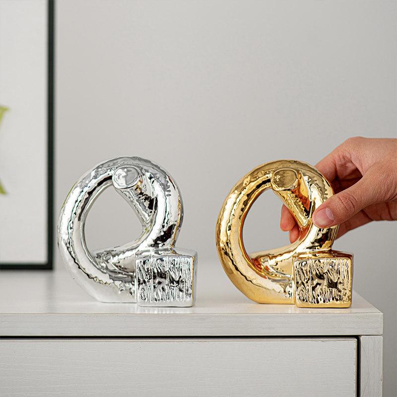 Creative Irregular Knot Ceramic Ornaments Golden Interwoven Twisted Knot Geometric Ring Home Decoration Accessories