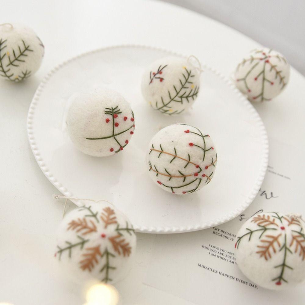 Wool Felt Xmas Tree Hanging Decor Snowflake Shape Christmas Decorative Felt Balls Wreath Garland