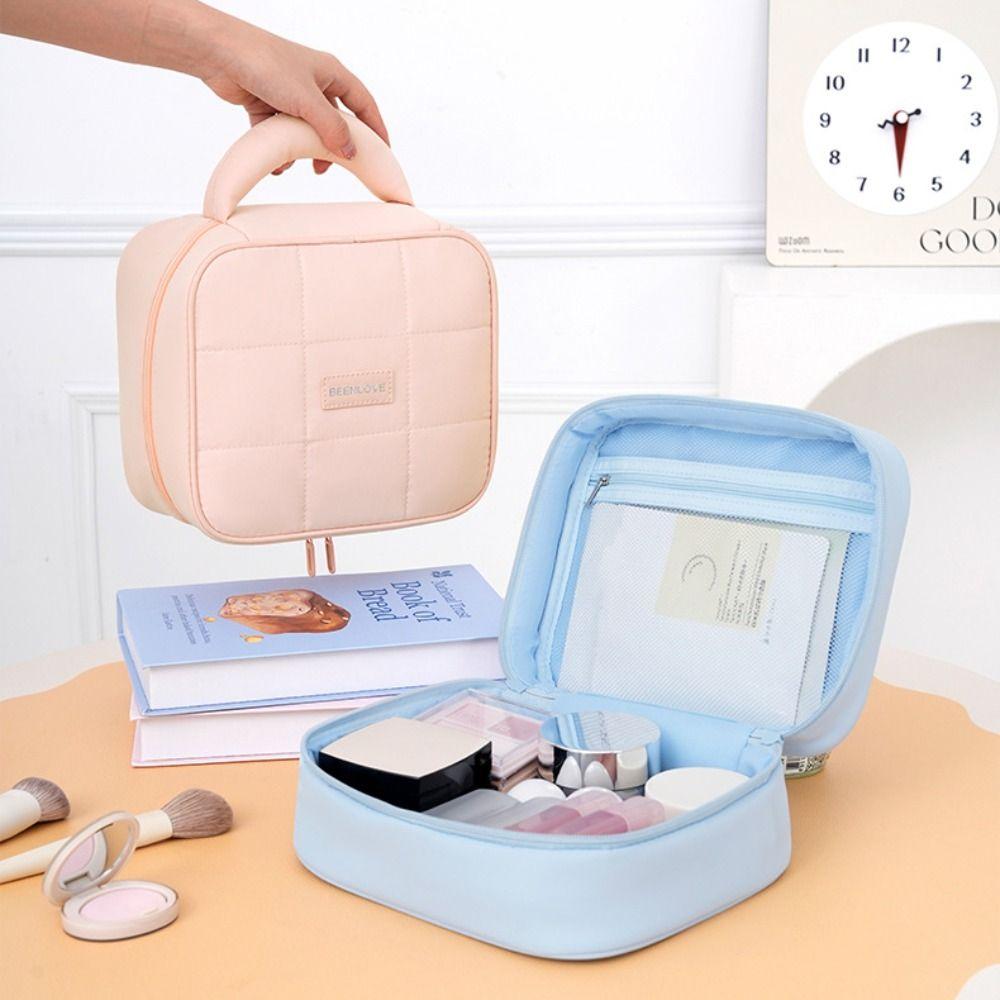 New Large Capacity Cosmetic Storage Bag Handheld Puffy Quilted Makeup Organizer Bag Solid Color Toiletry Bag