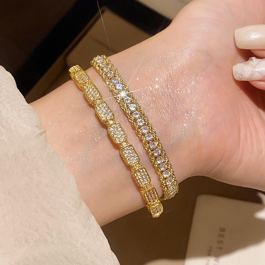 Plaid Gold Bracelet with Shiny Zirconia Ring – Luxurious, Fashionable, and Versatile Ins Style Jewelry.